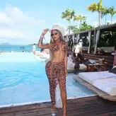 Lays Peace голая #0010