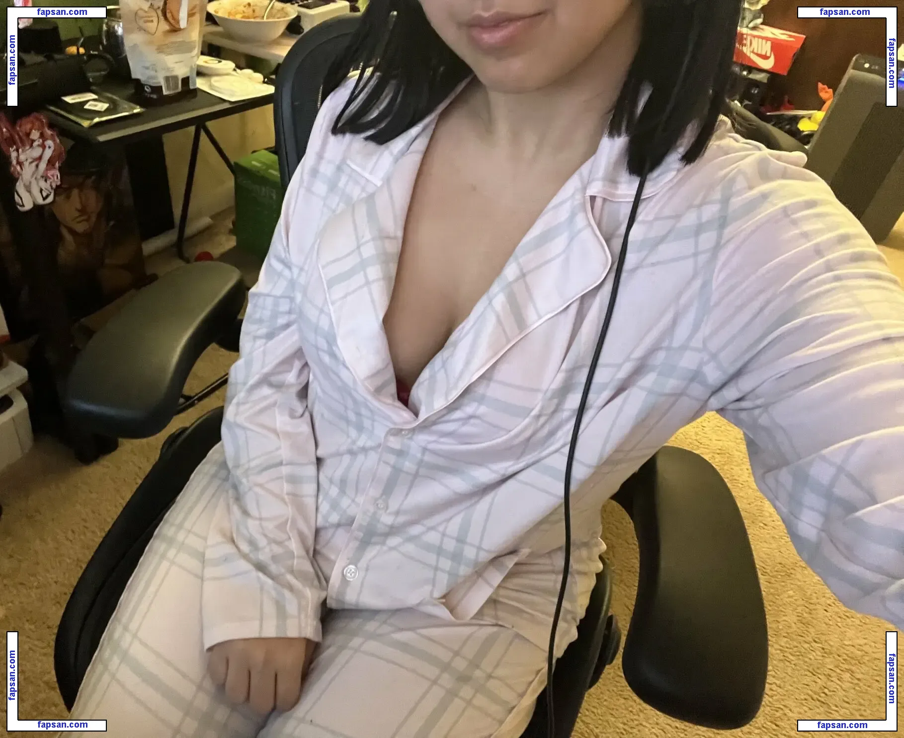 lazydemonweeb голая фото #0002 с Онлифанс