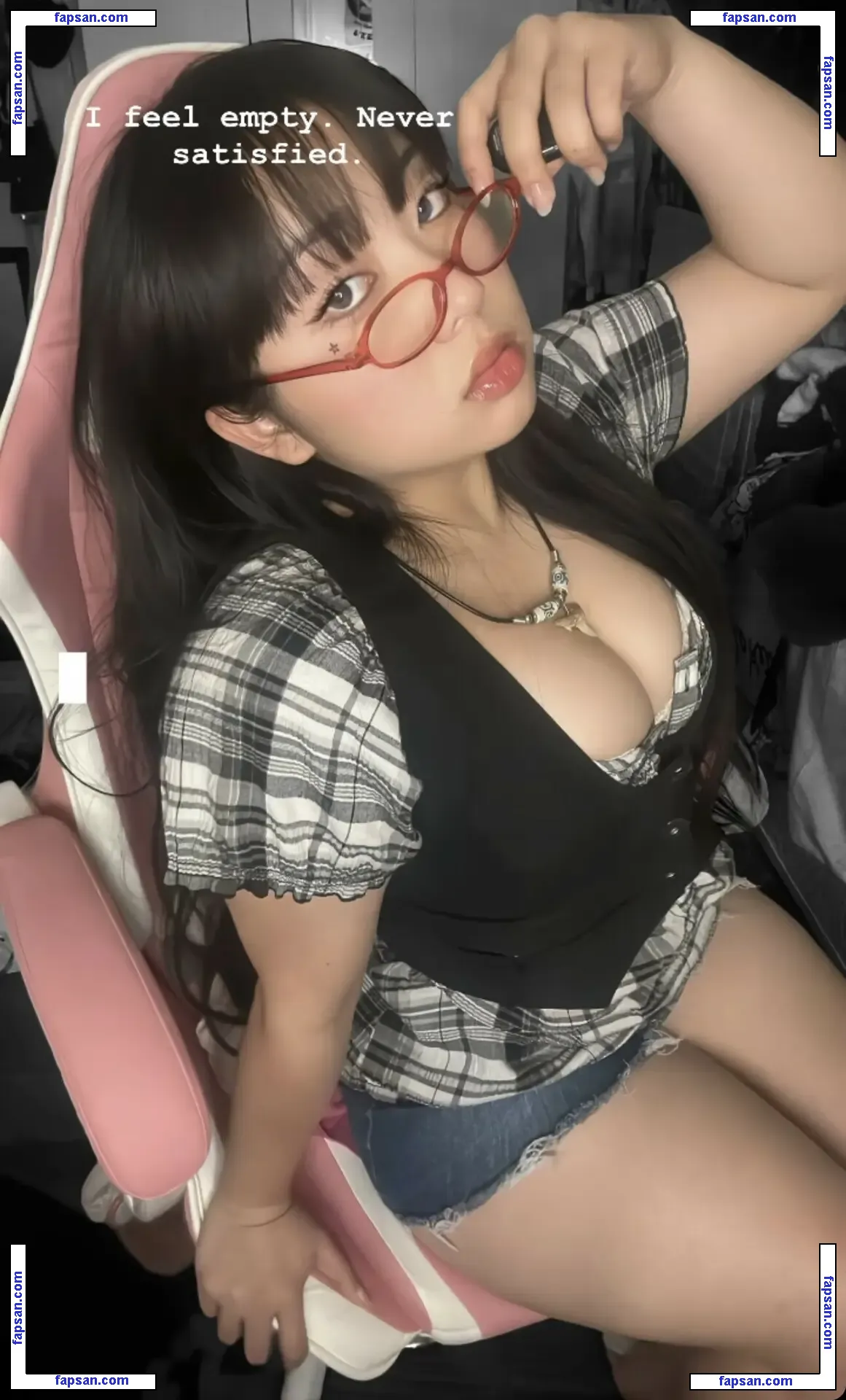 Le3nabae nude photo #0005 from OnlyFans