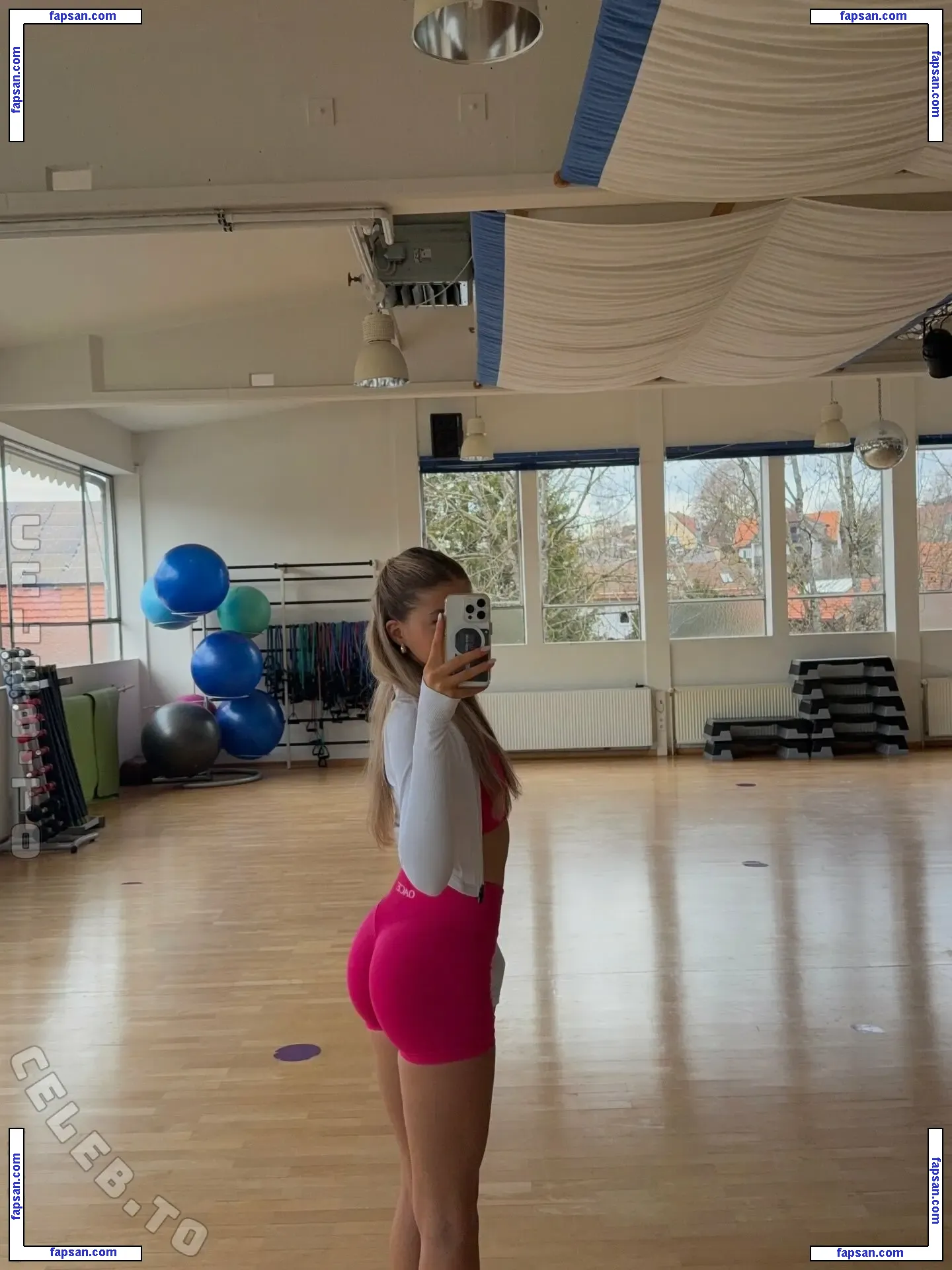 Lea Alena nude photo #0005 from OnlyFans