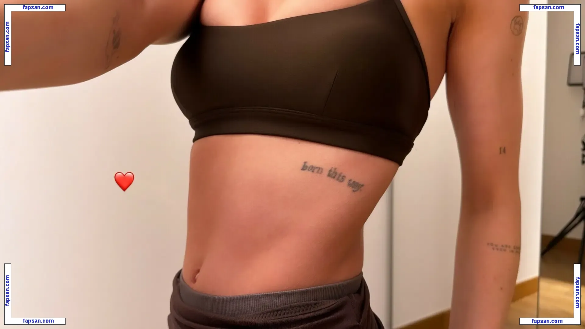 Lea Elui nude photo #0692 from OnlyFans