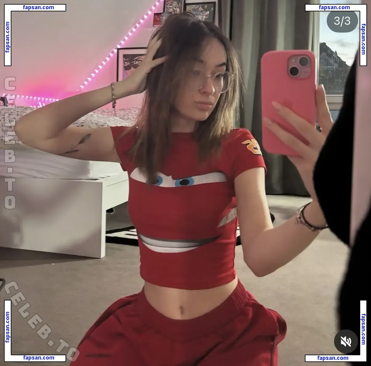 Lea Klein nude photo #0013 from OnlyFans