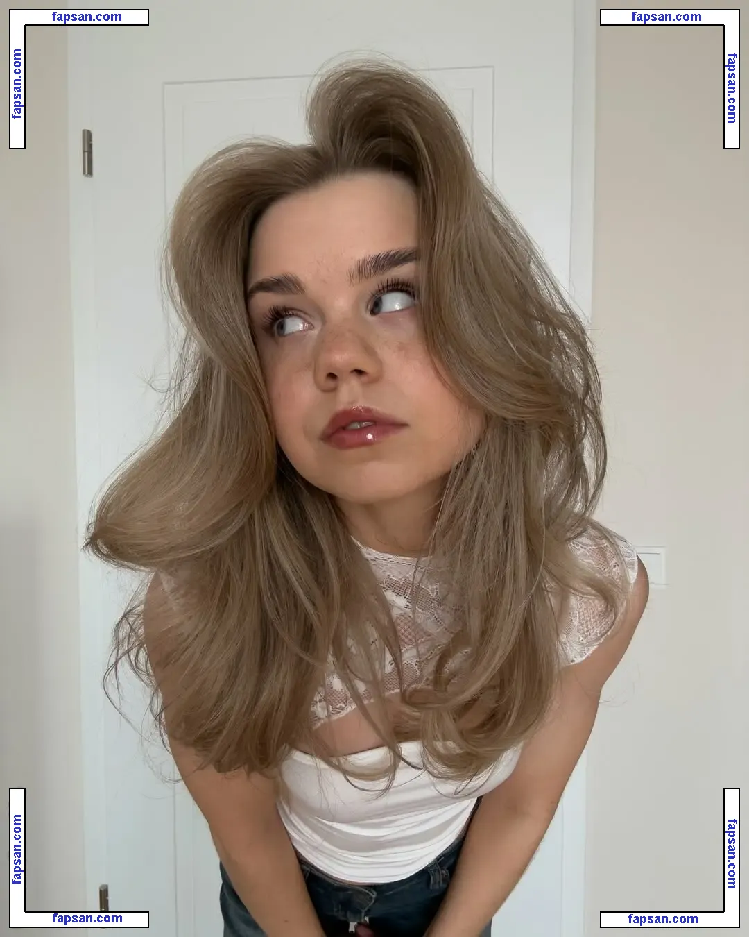 Lea Pietsch голая фото #0028 с Онлифанс