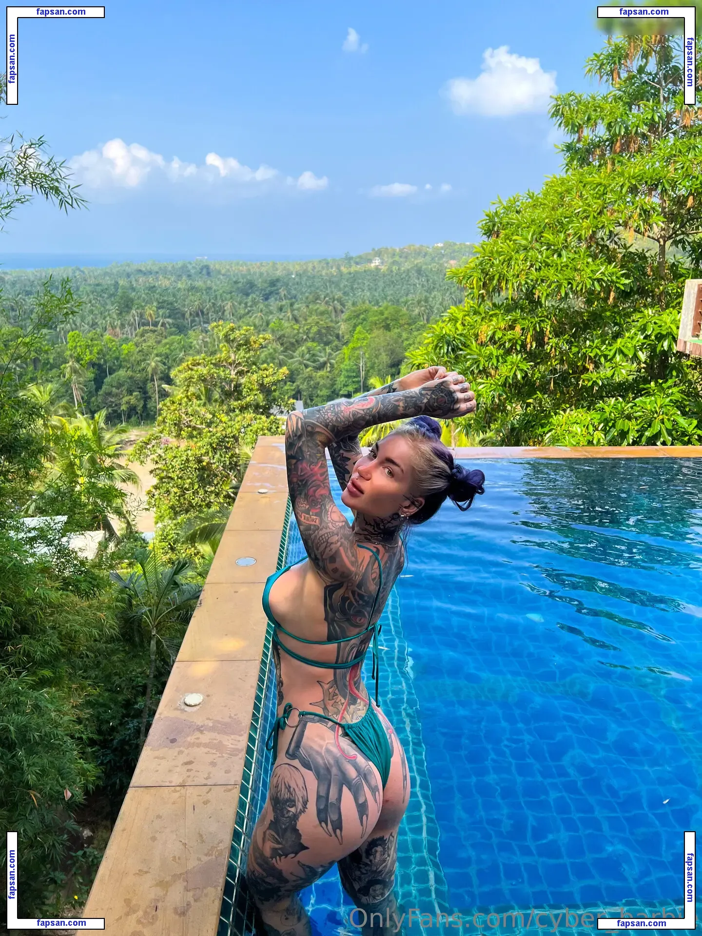 Lea Sky / cyberbarbie2077 nude photo #0007 from OnlyFans