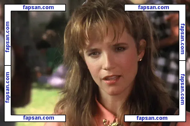 Lea Thompson голая фото #0088 с Онлифанс