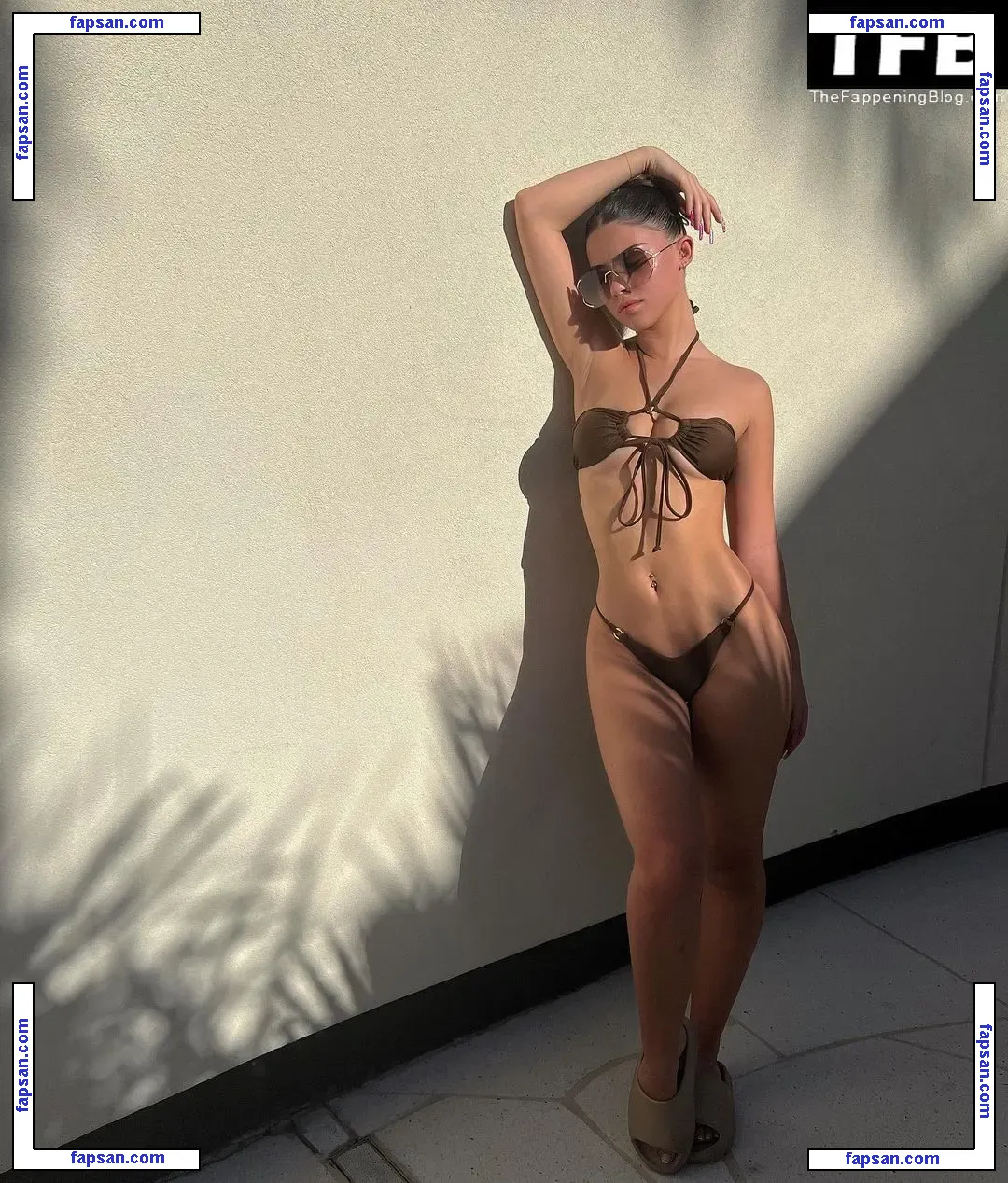 Leah Halton nude photo #0011 from OnlyFans