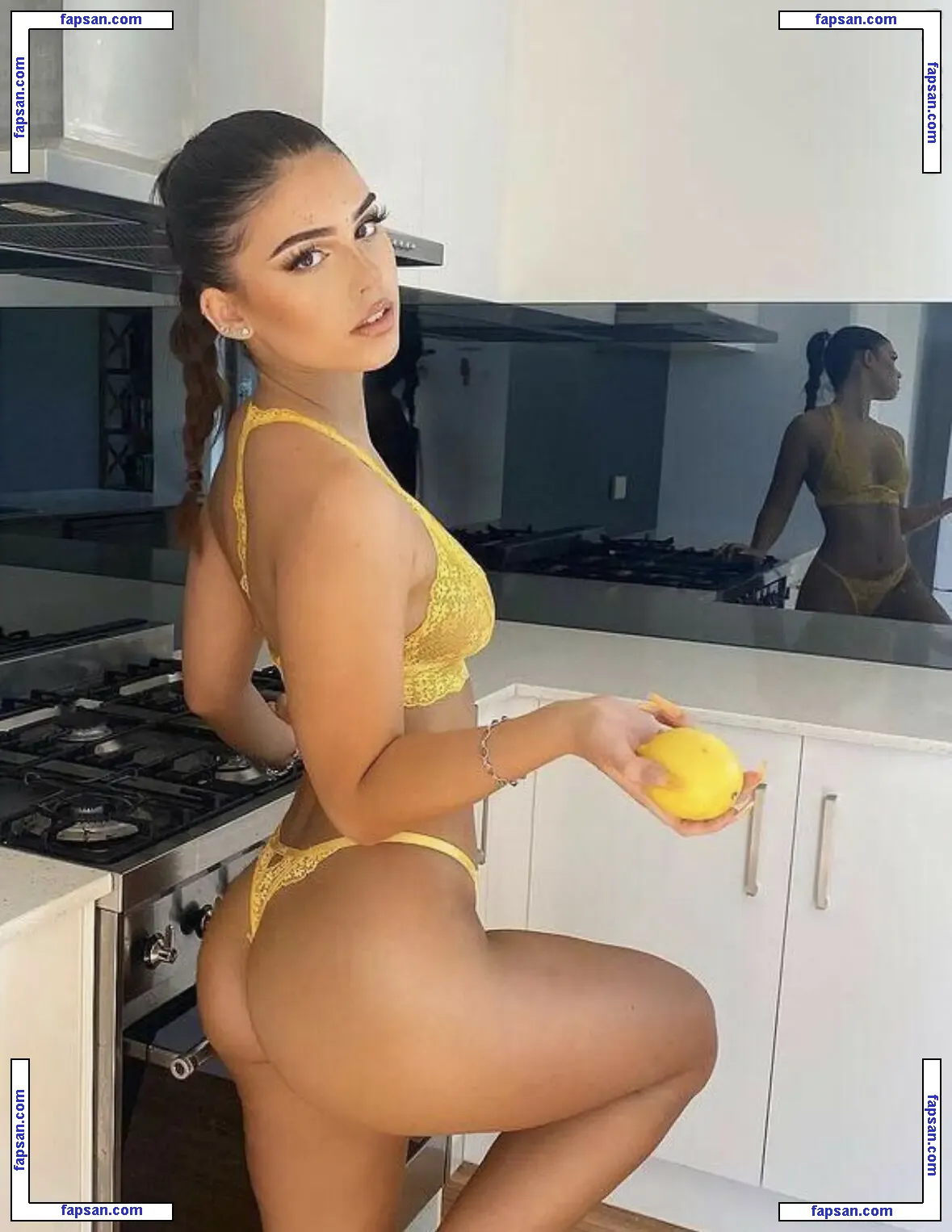 Leah Halton nude photo #0114 from OnlyFans