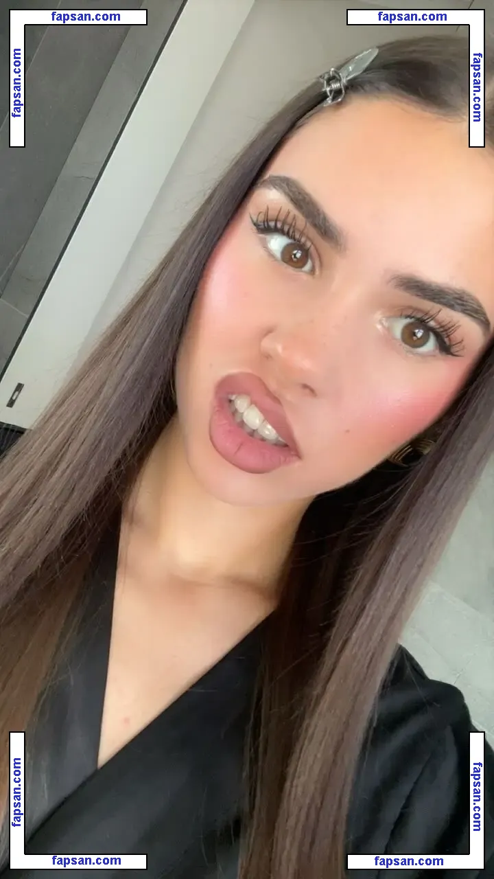 Leah Halton nude photo #0323 from OnlyFans