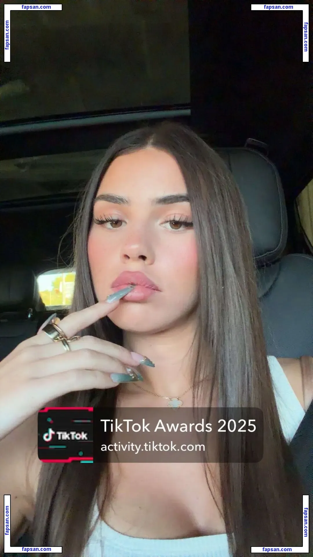 Leah Halton nude photo #0409 from OnlyFans