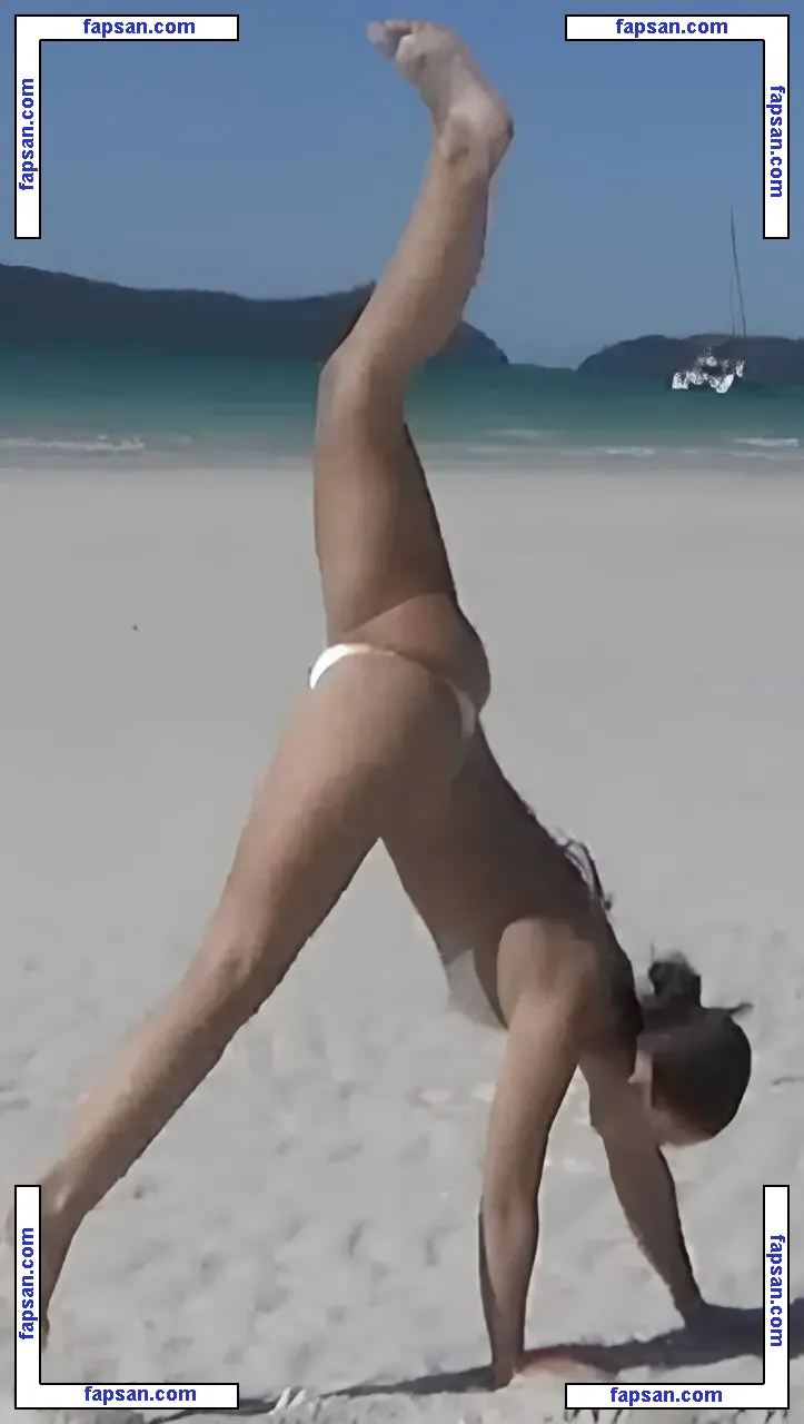 Leah Halton голая фото #0430 с Онлифанс