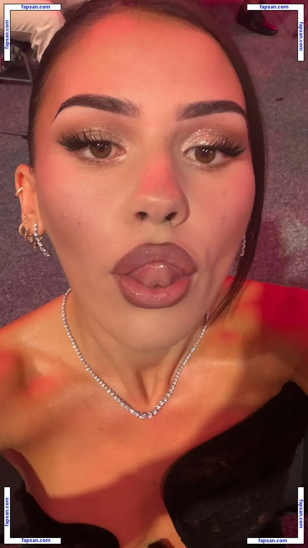 Leah Halton голая фото #0441 с Онлифанс