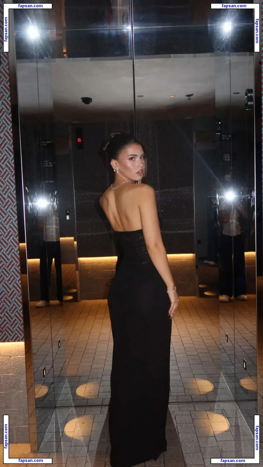 Leah Halton голая фото #0445 с Онлифанс