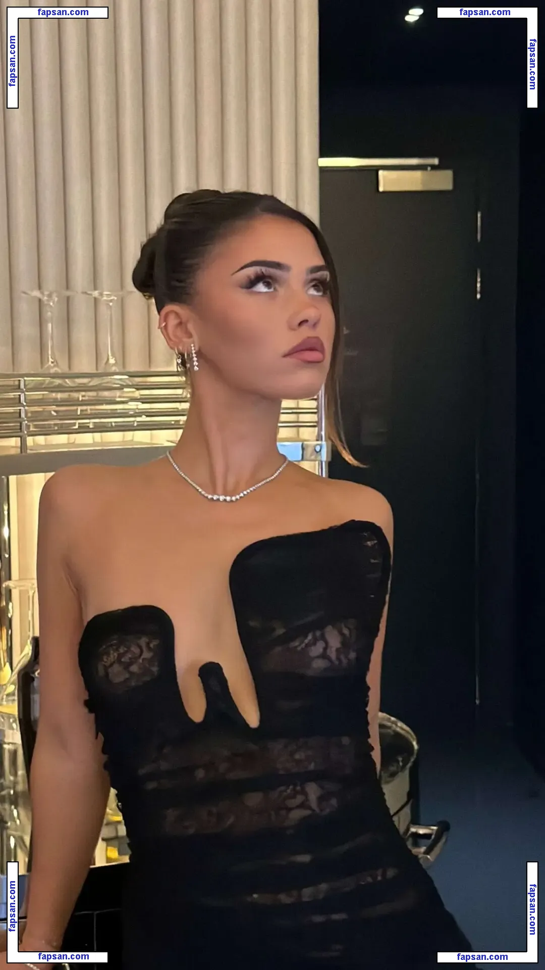 Leah Halton голая фото #0446 с Онлифанс