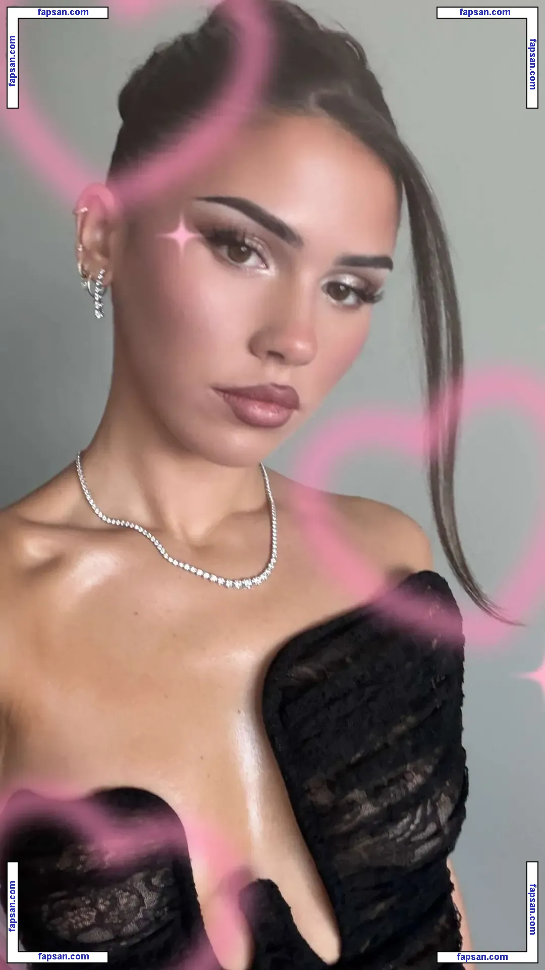 Leah Halton голая фото #0450 с Онлифанс