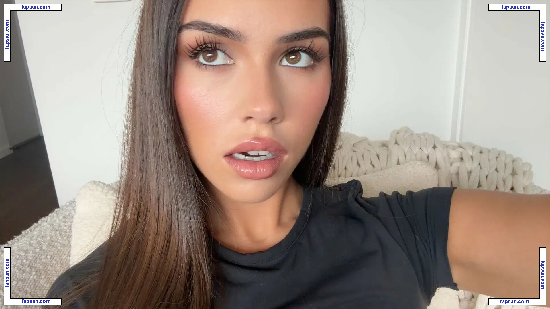 Leah Halton голая фото #0466 с Онлифанс