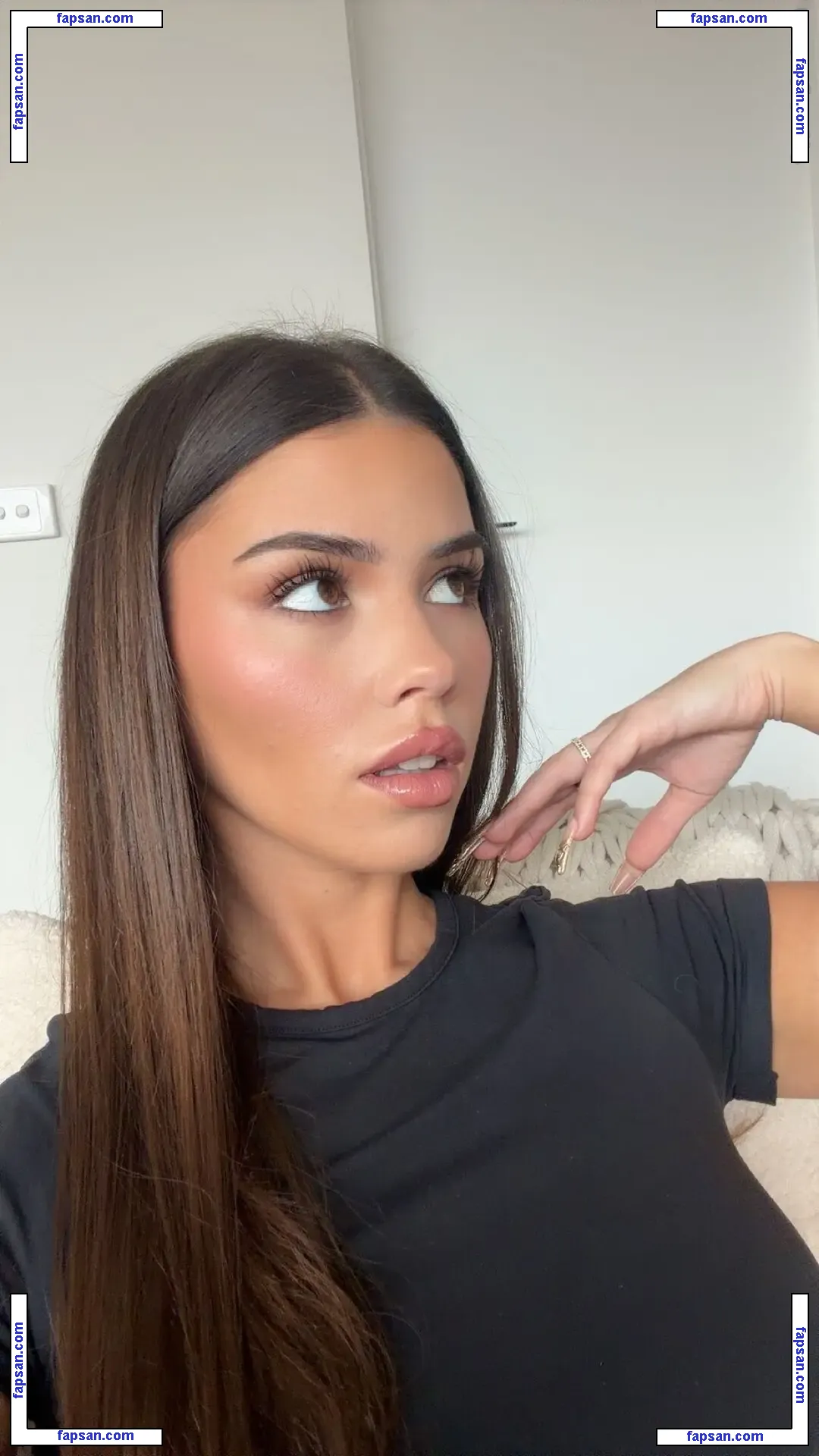 Leah Halton голая фото #0471 с Онлифанс