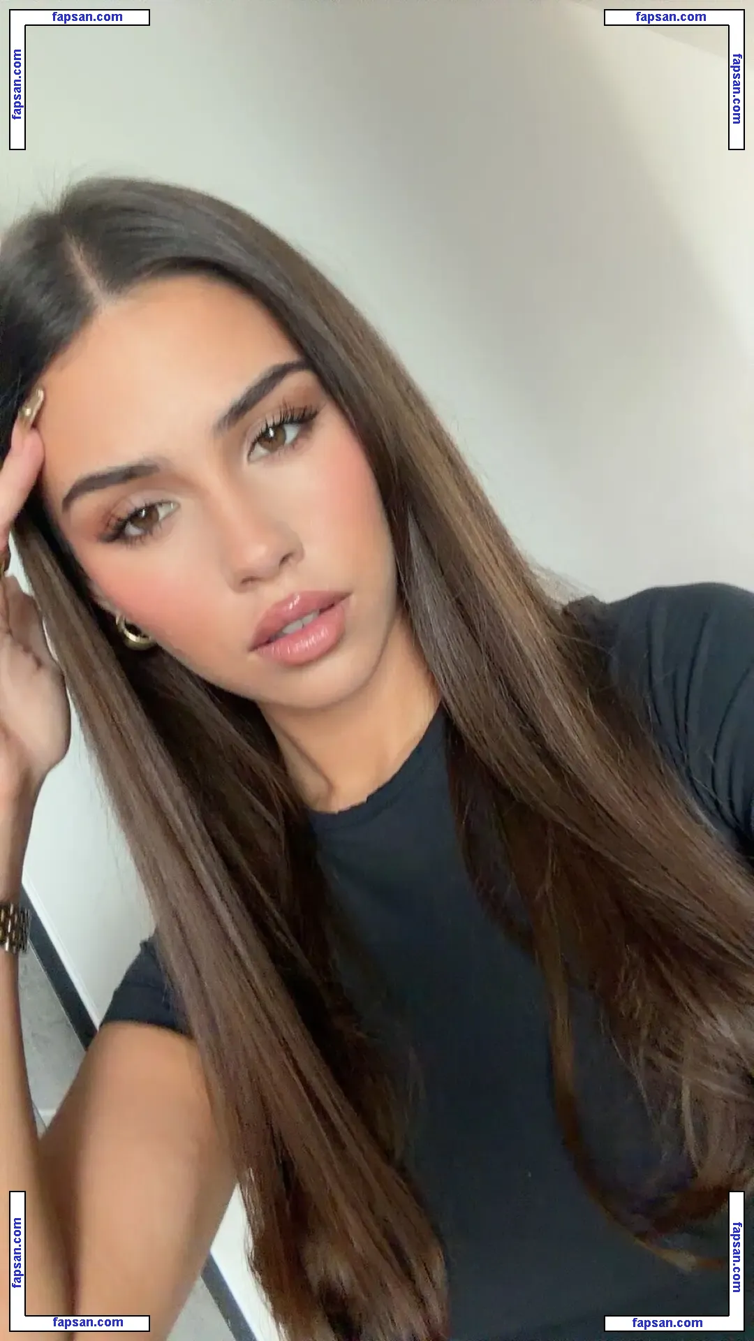 Leah Halton голая фото #0473 с Онлифанс