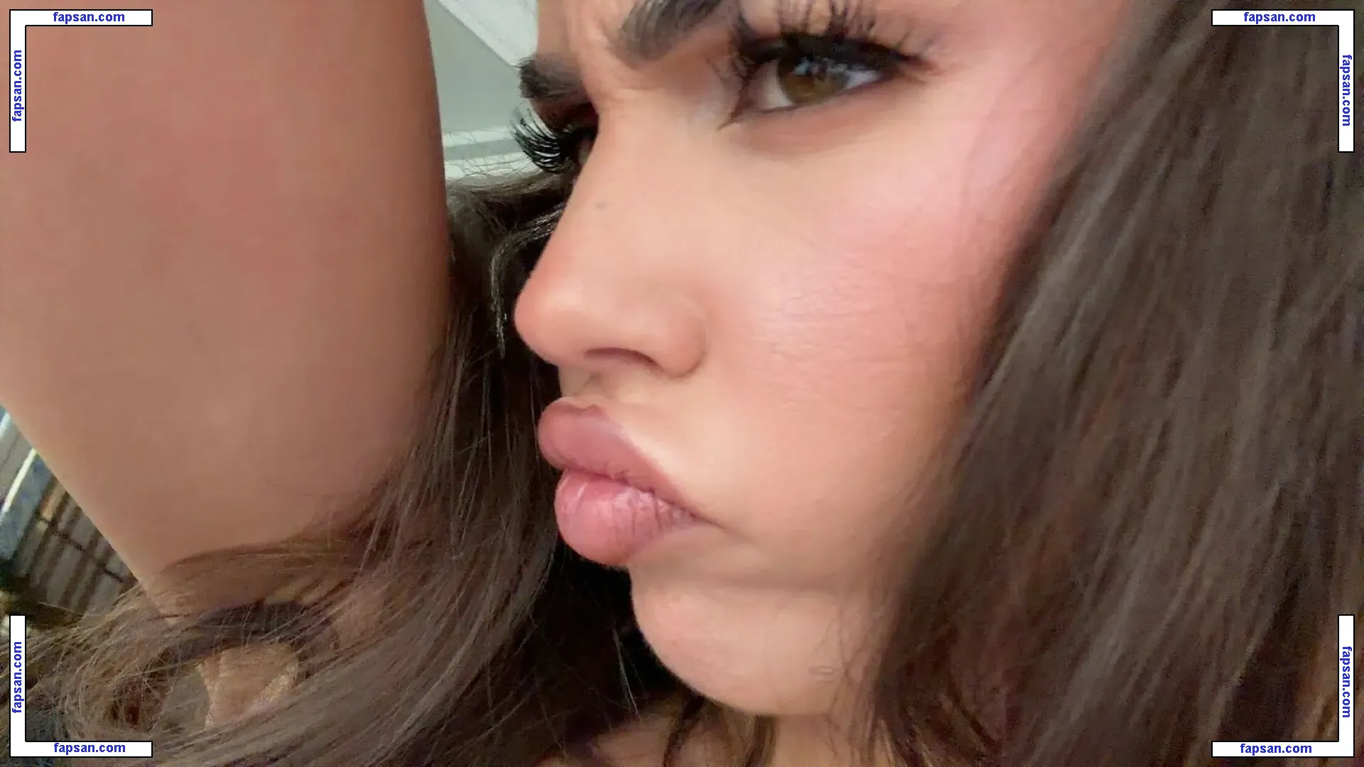 Leah Halton голая фото #0540 с Онлифанс