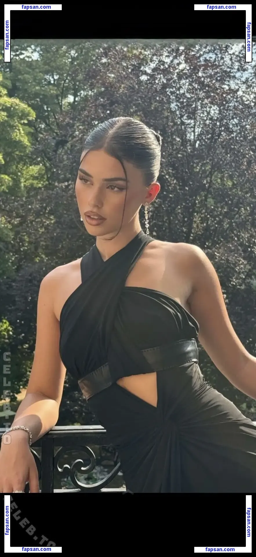 Leah Halton nude photo #0570 from OnlyFans