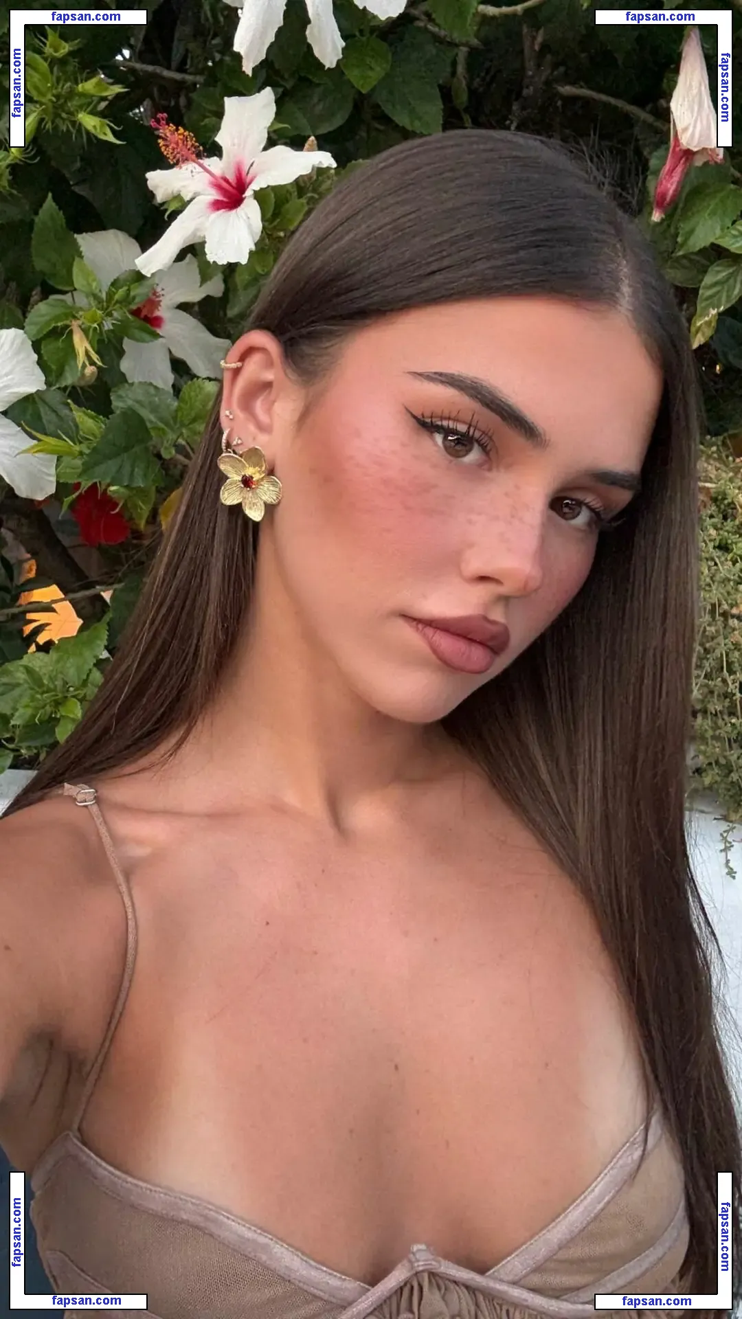 Leah Halton nude photo #0594 from OnlyFans