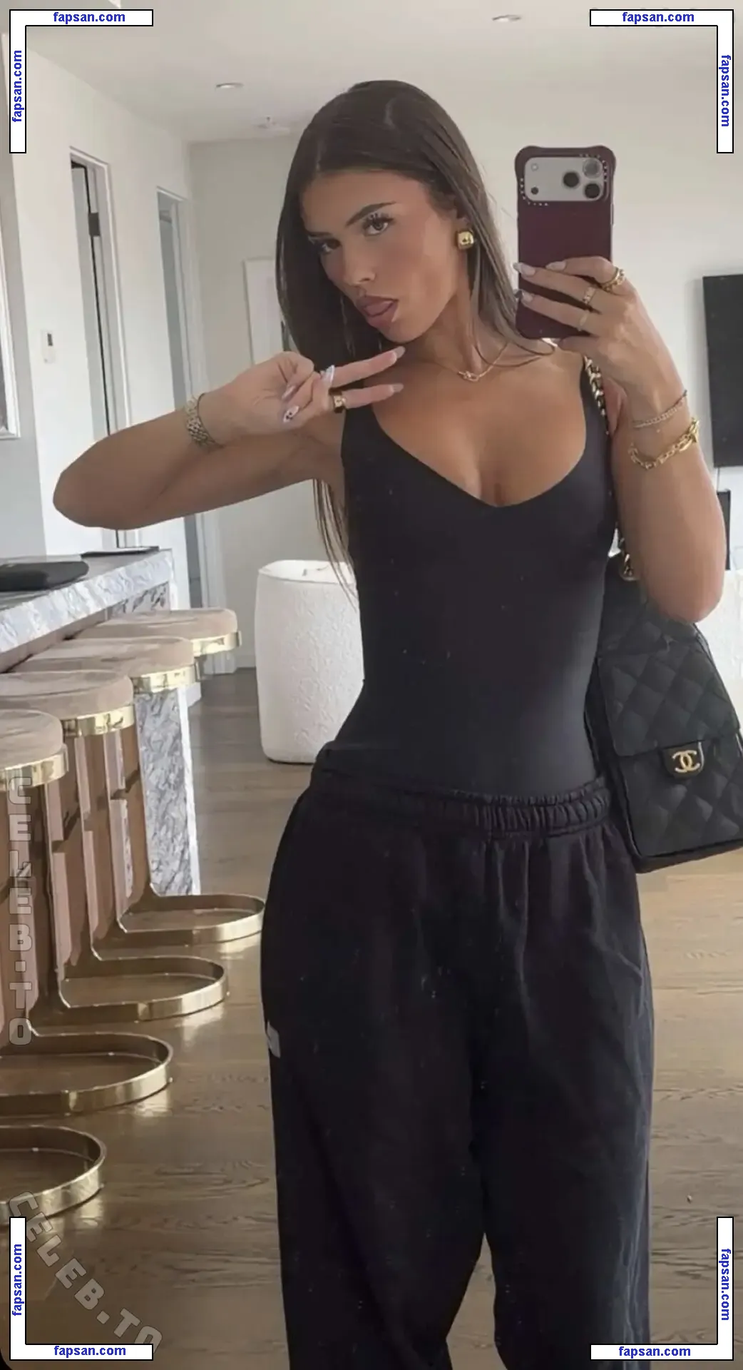 Leah Halton nude photo #0624 from OnlyFans