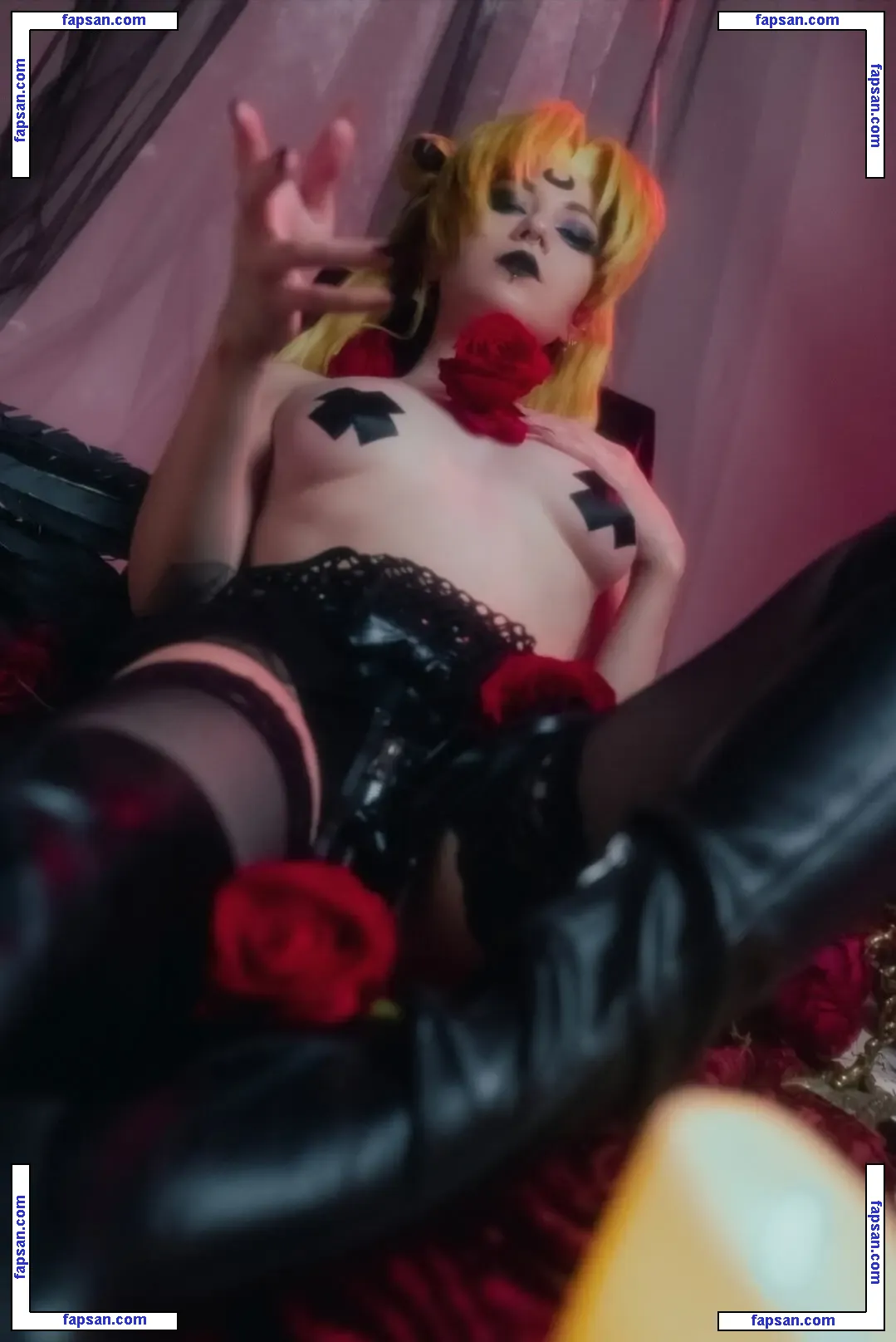 LecteR голая фото #0012 с Онлифанс