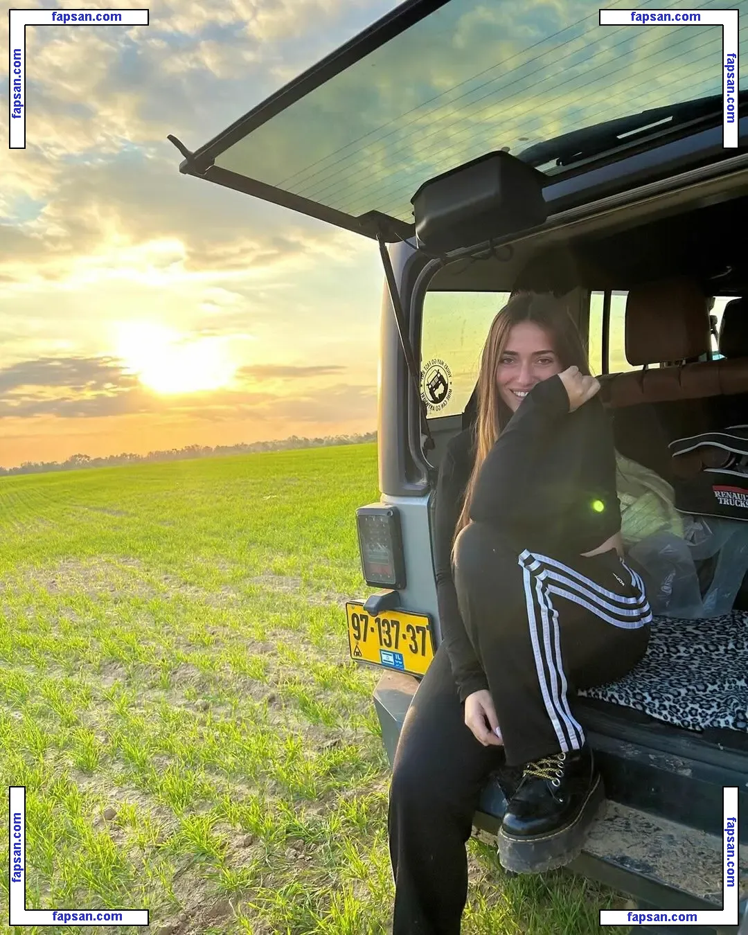 Lee Meshulam голая фото #0017 с Онлифанс