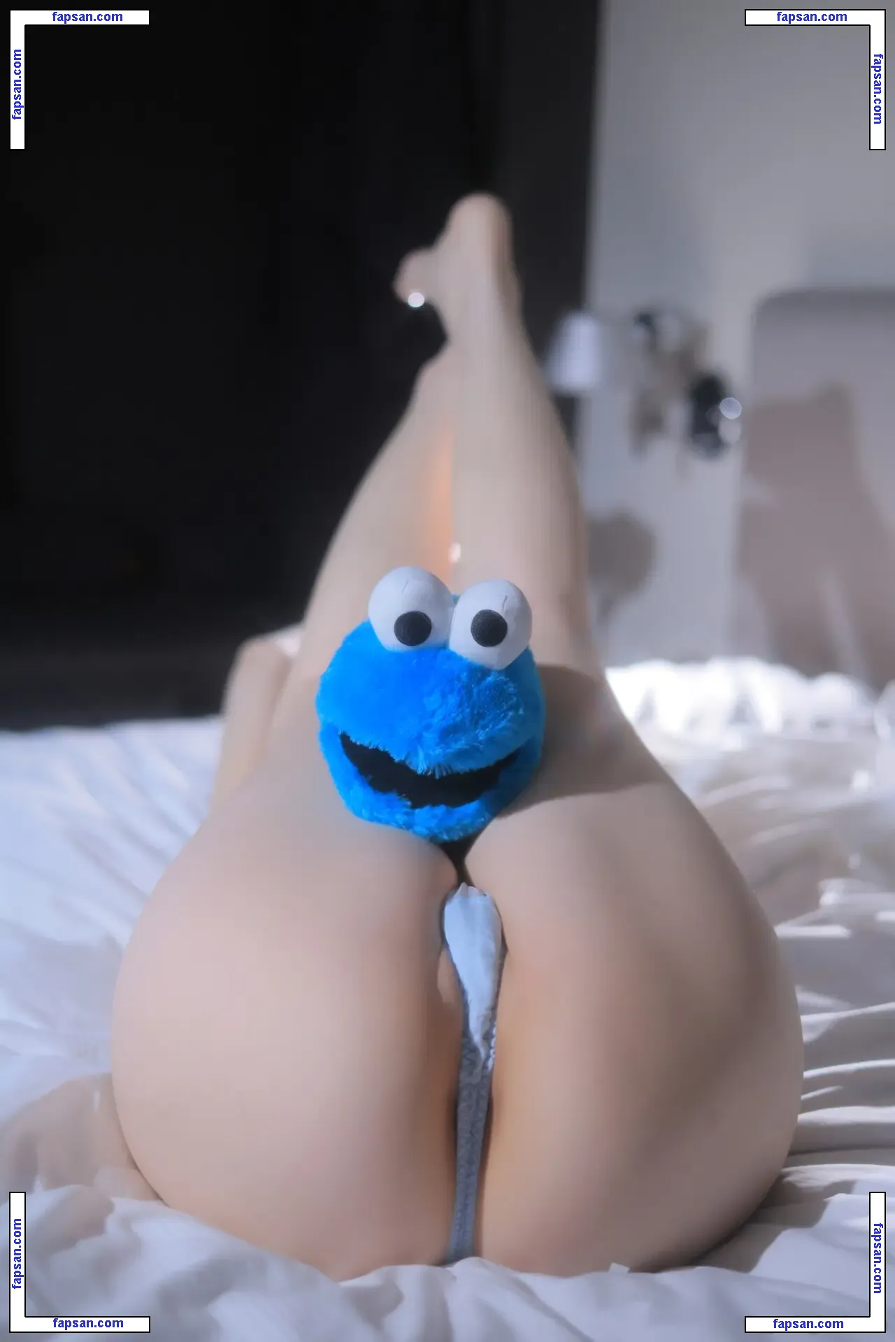 Lee Yeon-woo голая фото #0020 с Онлифанс