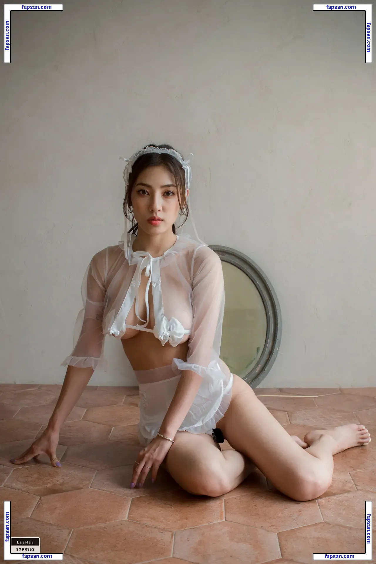 Leehee Express nude photo #0069 from OnlyFans
