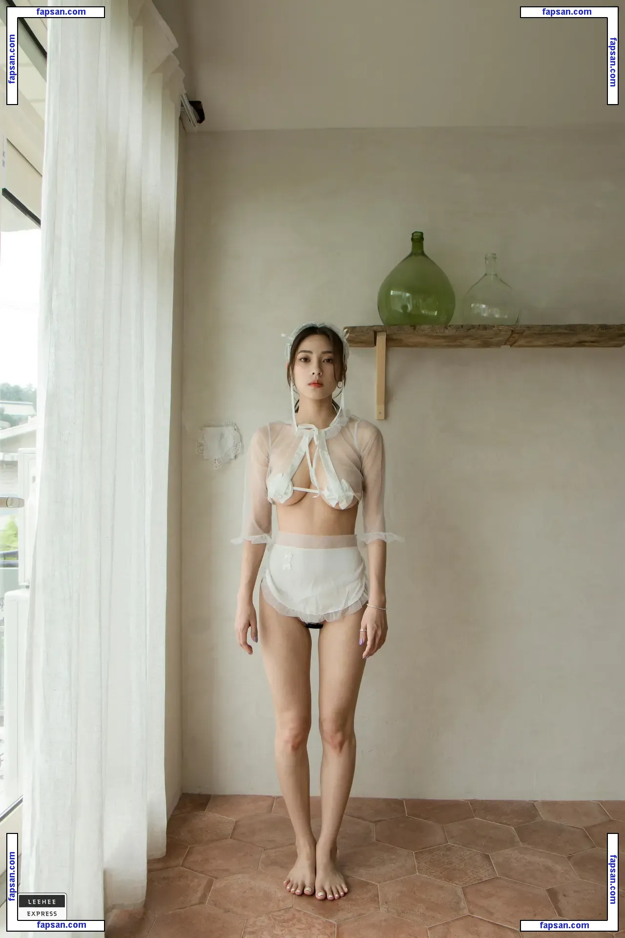 Leehee Express nude photo #0076 from OnlyFans