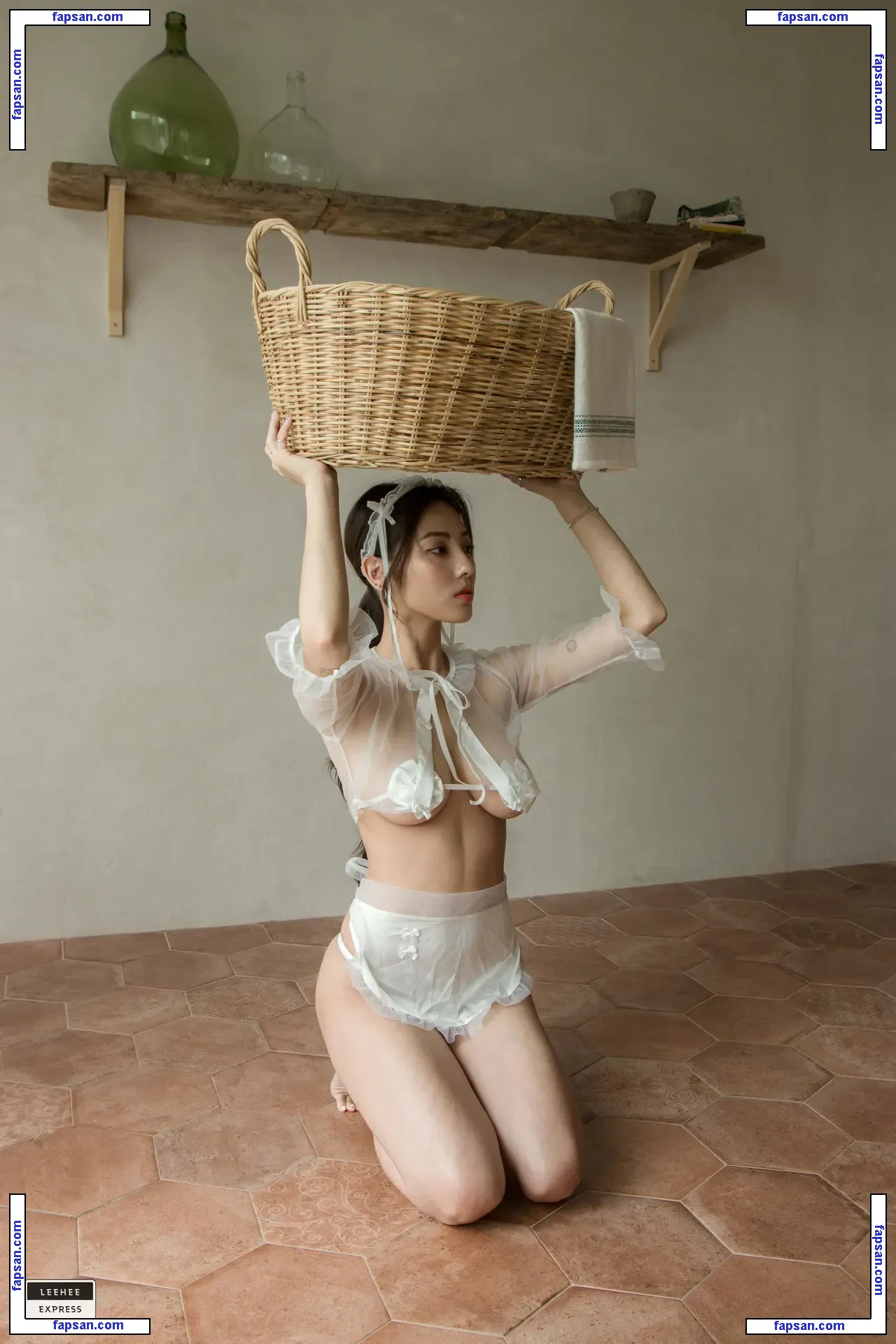 Leehee Express nude photo #0107 from OnlyFans