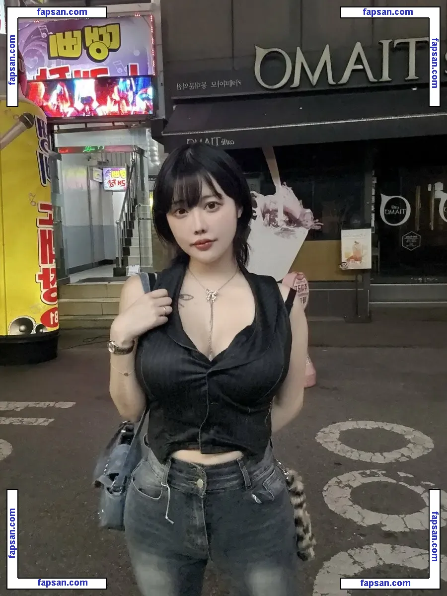 leelynchan nude photo #0008 from OnlyFans