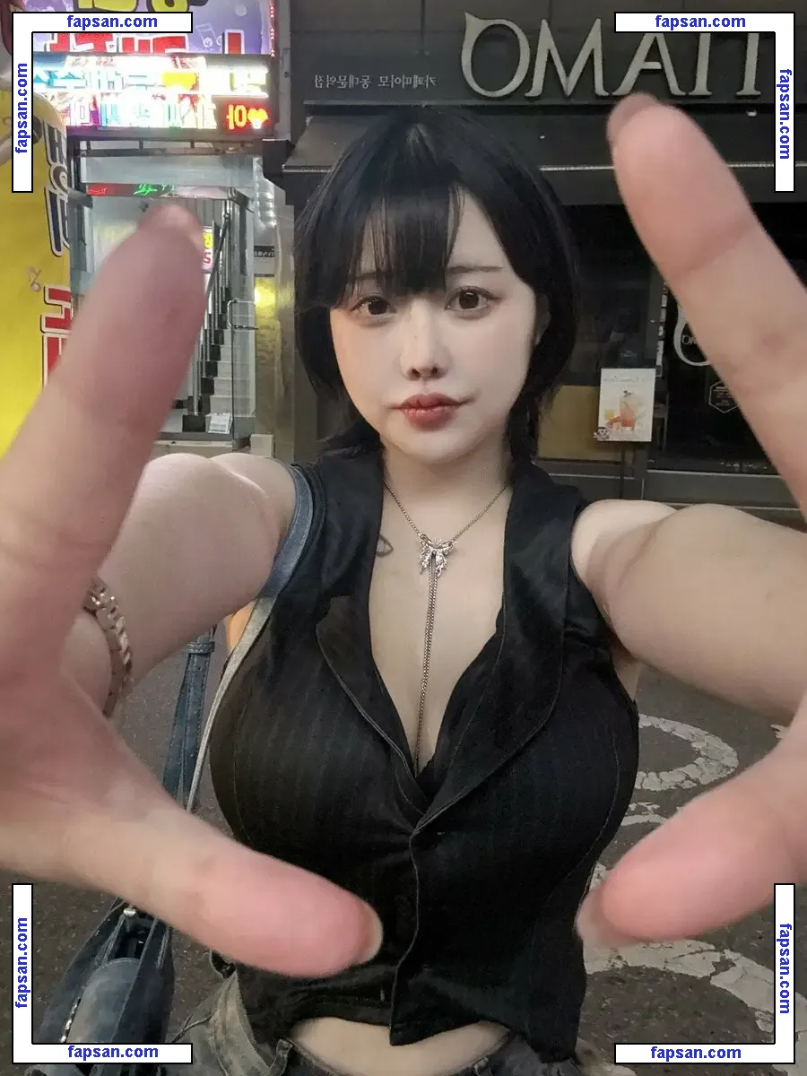 leelynchan nude photo #0013 from OnlyFans