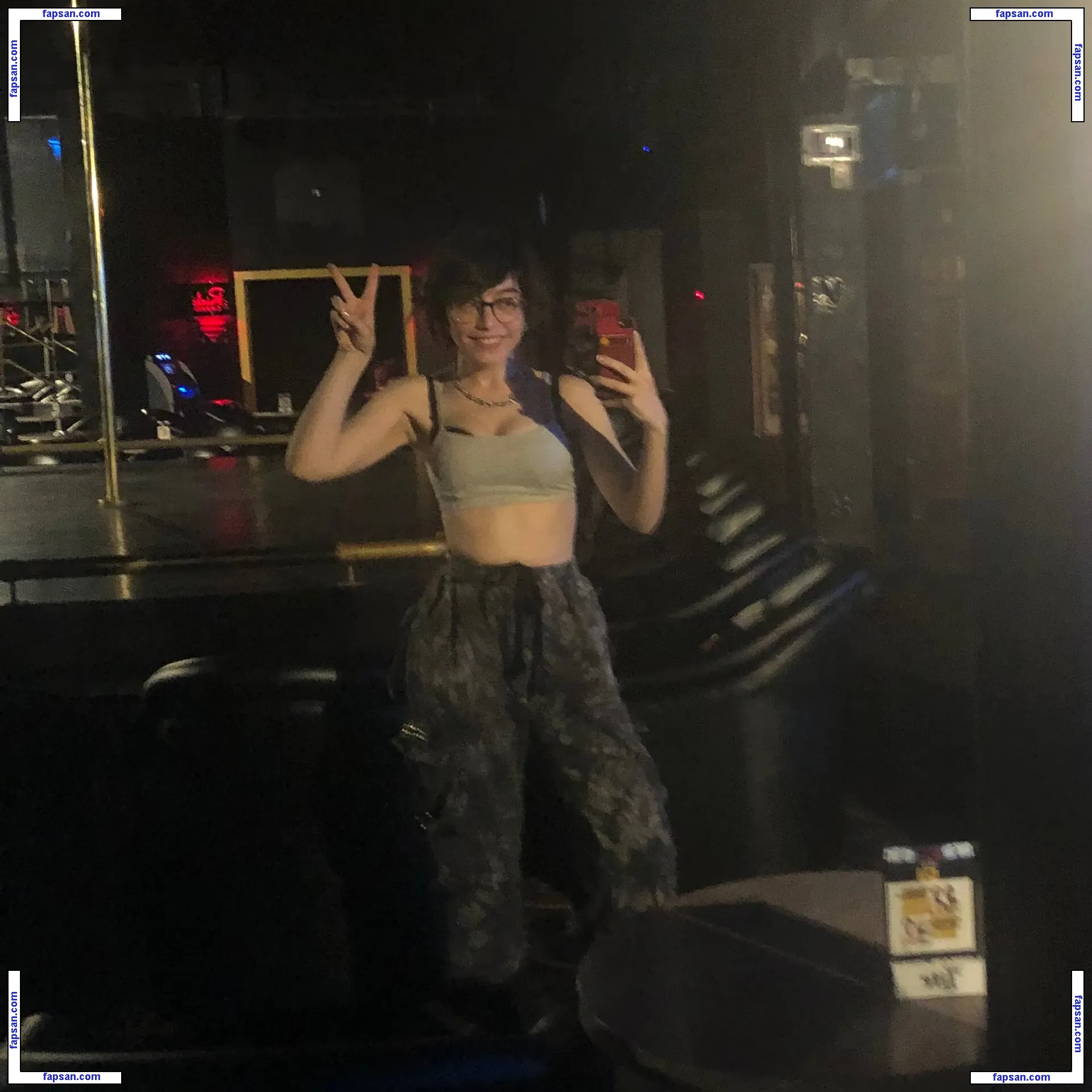 leez_____ голая фото #0029 с Онлифанс