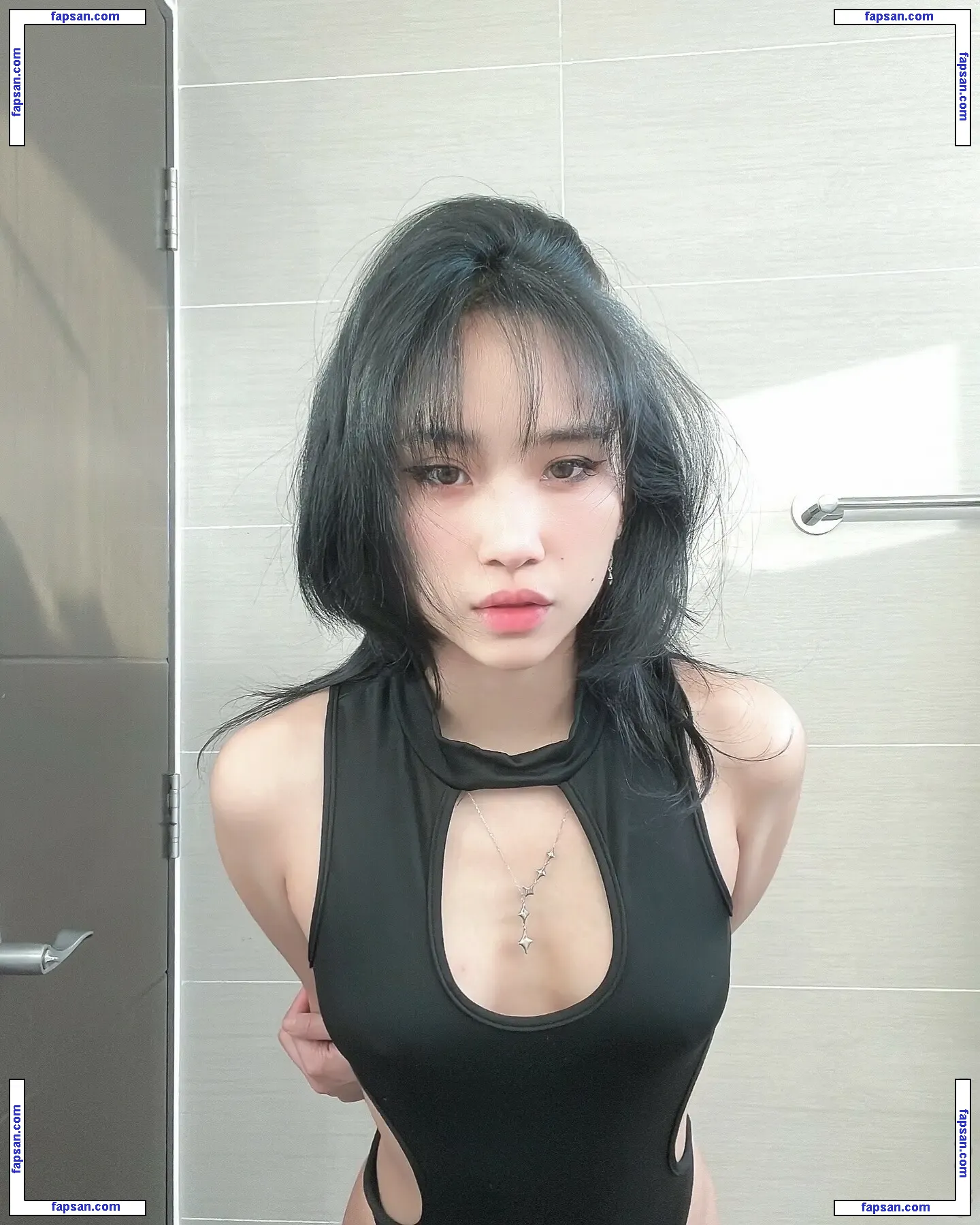 leezipotato nude photo #0127 from OnlyFans