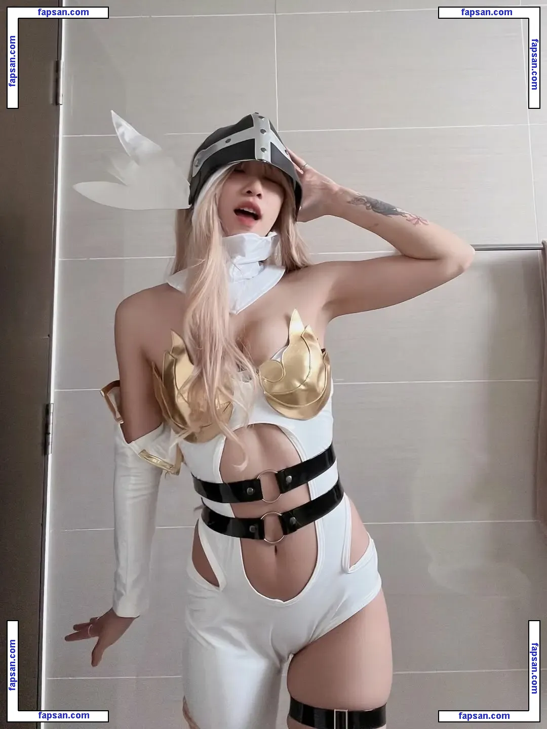 leezipotato голая фото #0144 с Онлифанс