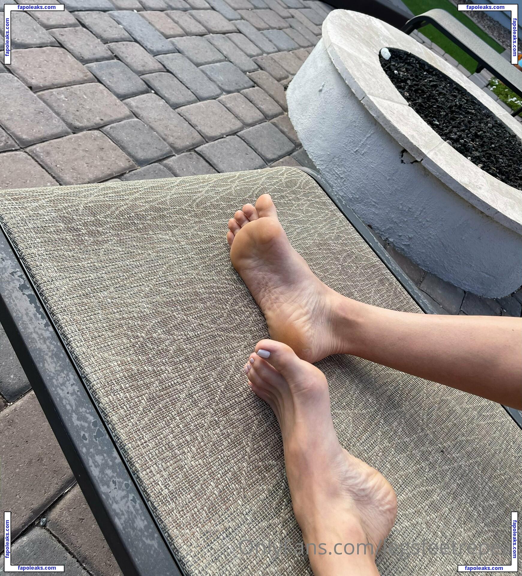 legsfeetrepeat / ciarahanna20 nude photo #0015 from OnlyFans