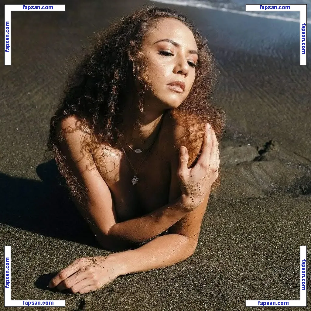 Lei Lilium голая фото #0003 с Онлифанс