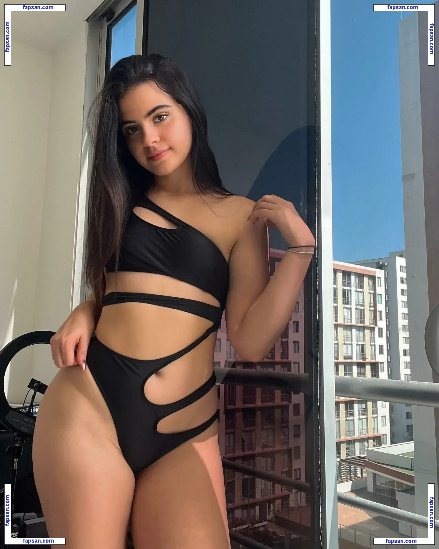 Leidy Riascos nude photo #0004 from OnlyFans
