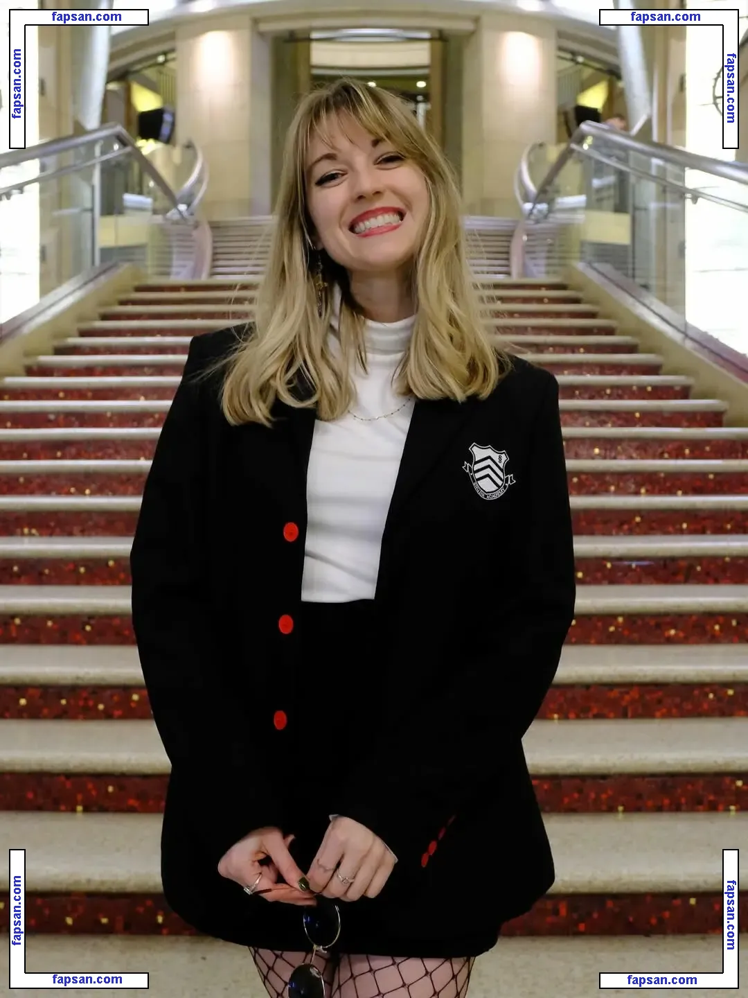 LeighXP nude photo #0001 from OnlyFans