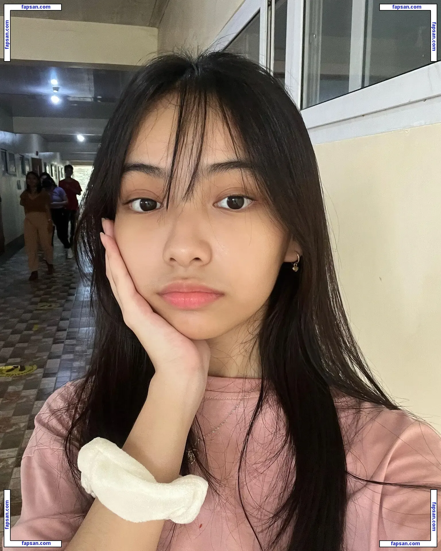 Leleyspam голая фото #0021 с Онлифанс