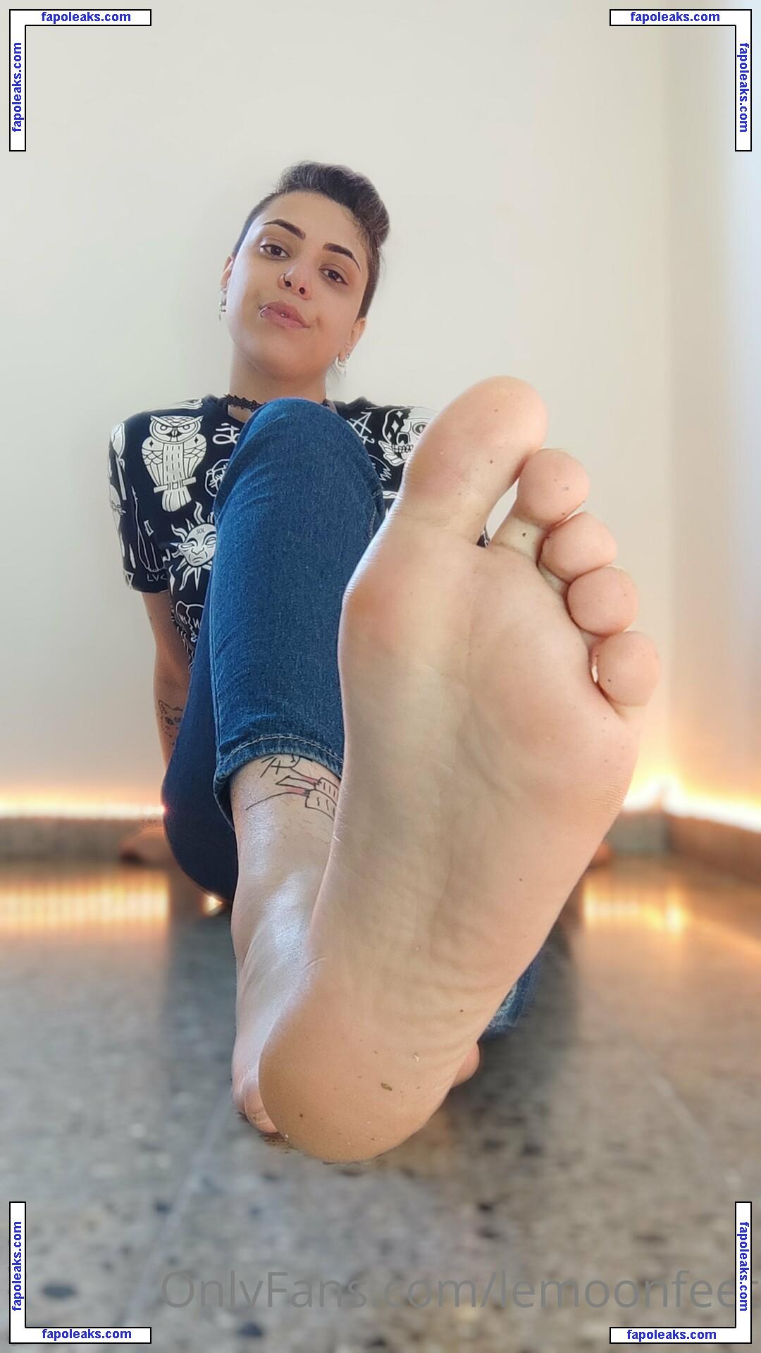 lemoonfeet / notmenotanymore nude photo #0015 from OnlyFans
