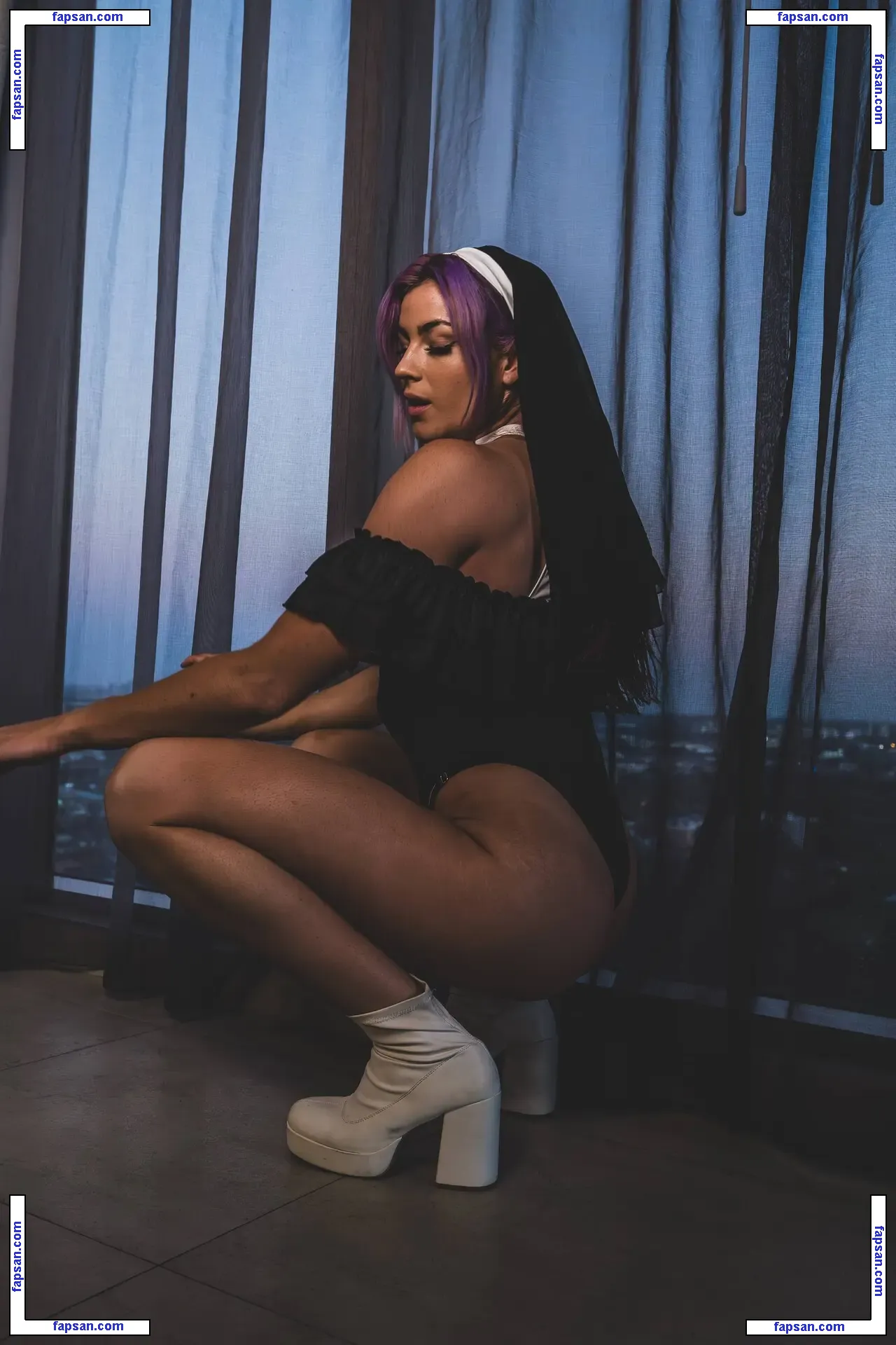 Lena Kross голая фото #0042 с Онлифанс