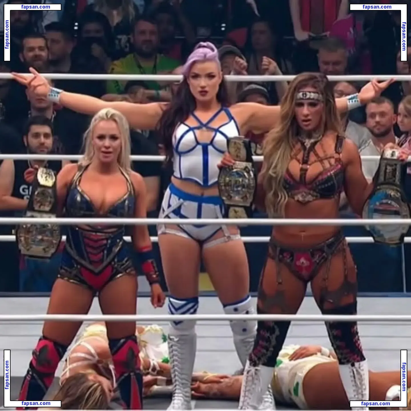 Lena Kross голая фото #0063 с Онлифанс