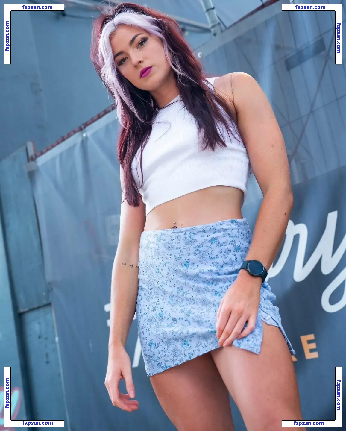 Lena Kross голая фото #0070 с Онлифанс