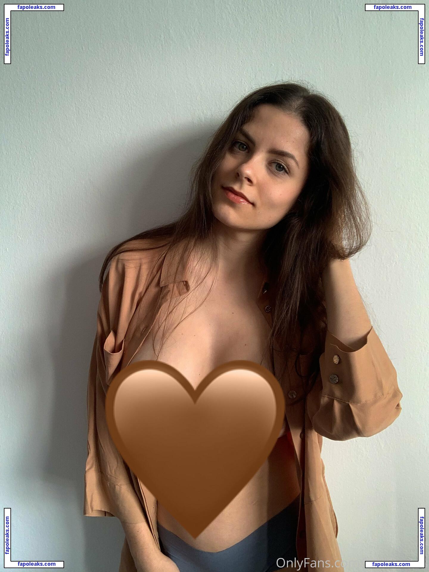 Lenabartos / lenabartos_ nude photo #0021 from OnlyFans