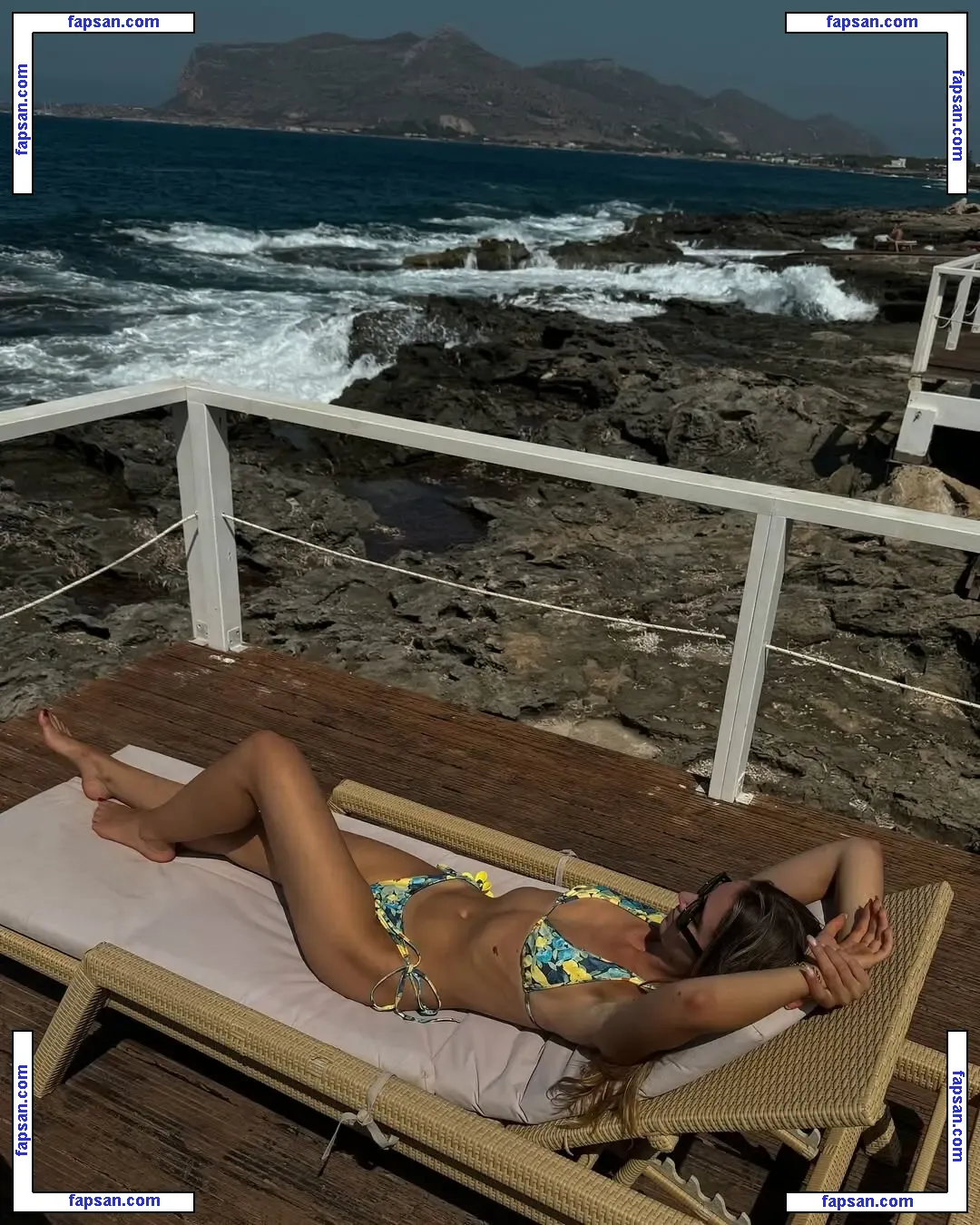 Lenadorable nude photo #0001 from OnlyFans