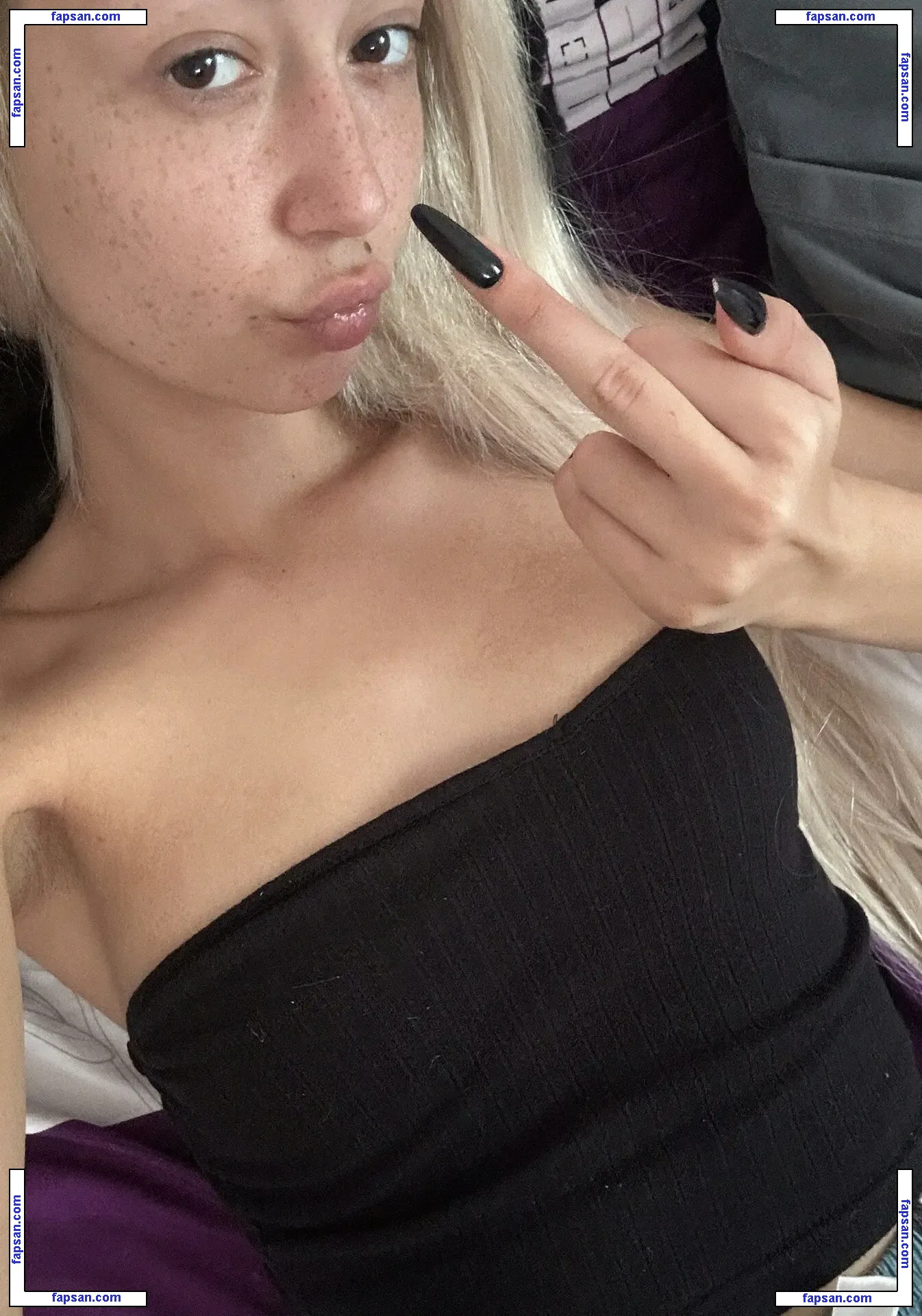 lenalovesux голая фото #0005 с Онлифанс