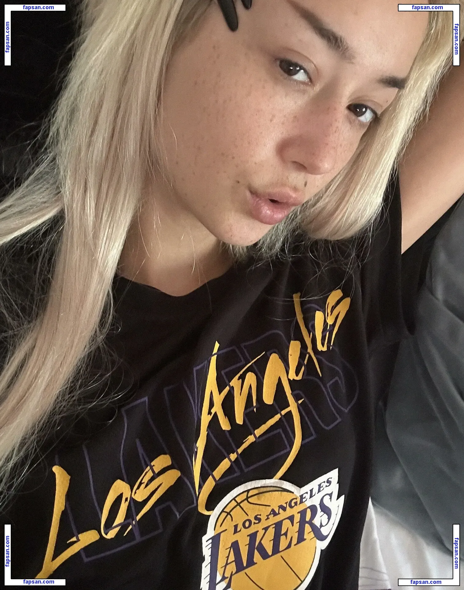 lenalovesux голая фото #0017 с Онлифанс