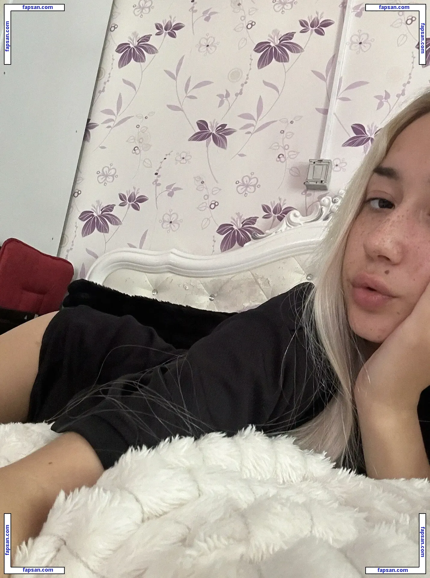 lenalovesux голая фото #0023 с Онлифанс